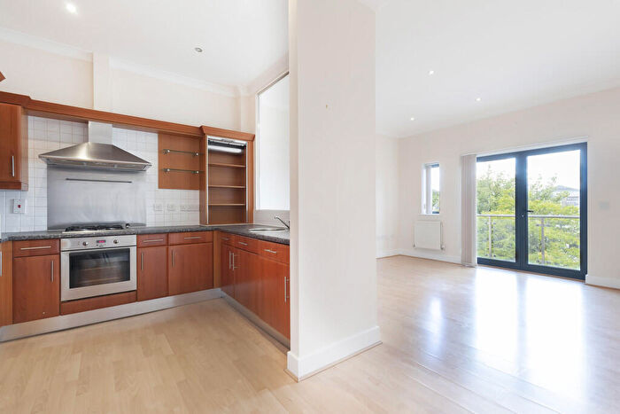 2 Bedroom Flat To Rent In St. Georges Road, Cheltenham, GL50