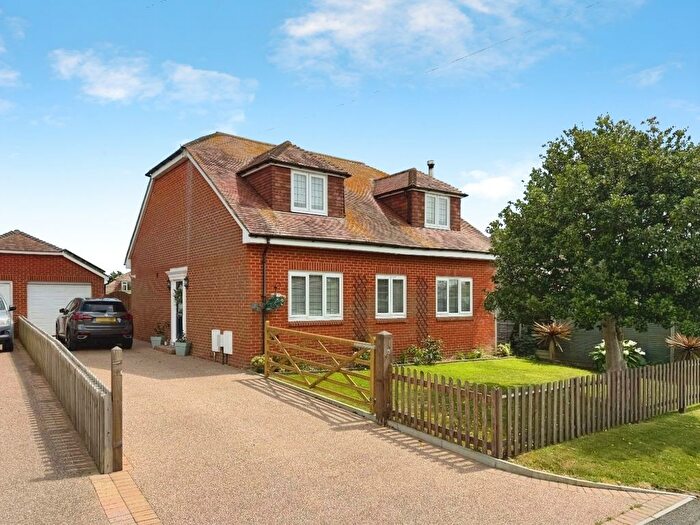4 Bedroom Detached House For Sale In Seaway Gardens, St. Marys Bay, TN29