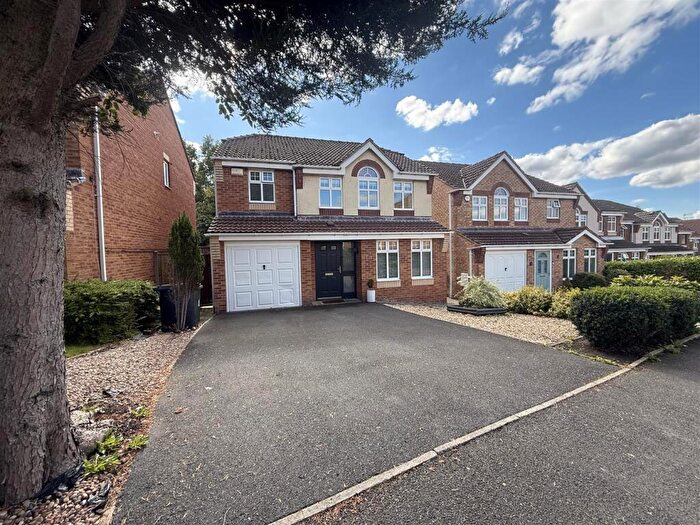 4 Bedroom Detached House For Sale In Wildmoor Wood Close, Stalybridge, SK15