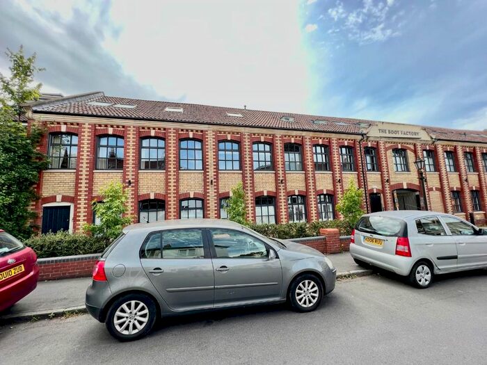 2 Bedroom Flat To Rent In Beaconsfield Road, St George, Bristol, BS5