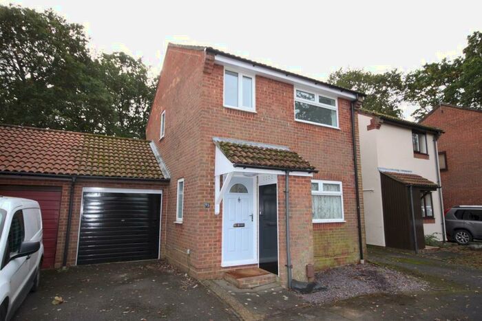 3 Bedroom Detached House To Rent In Ascot Close, Fareham, PO14