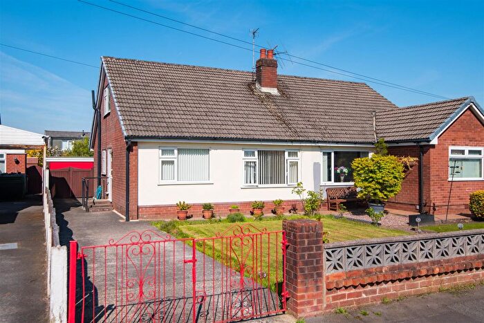 3 Bedroom Semi-Detached Bungalow For Sale In St. Davids Road, Leyland, PR25