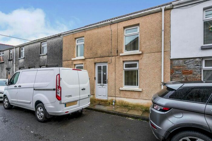 2 Bedroom Property To Rent In Bethania Street, Glynneath, Neath, SA11