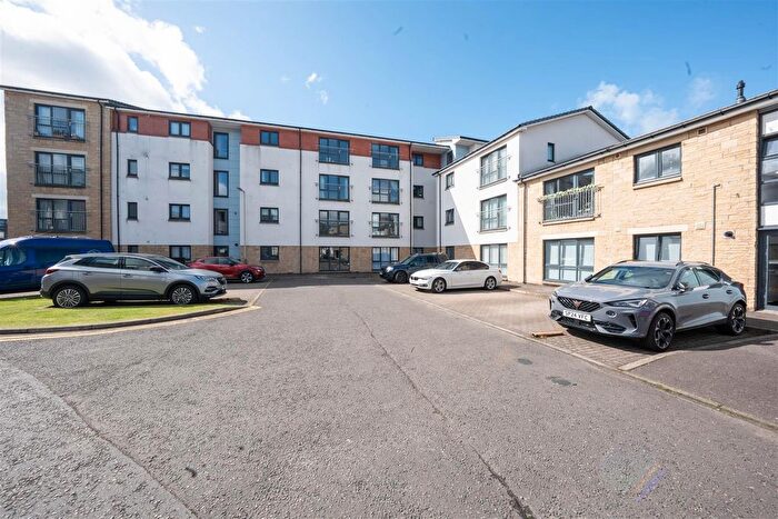 2 Bedroom Flat For Sale In Monart Road, Perth, PH1