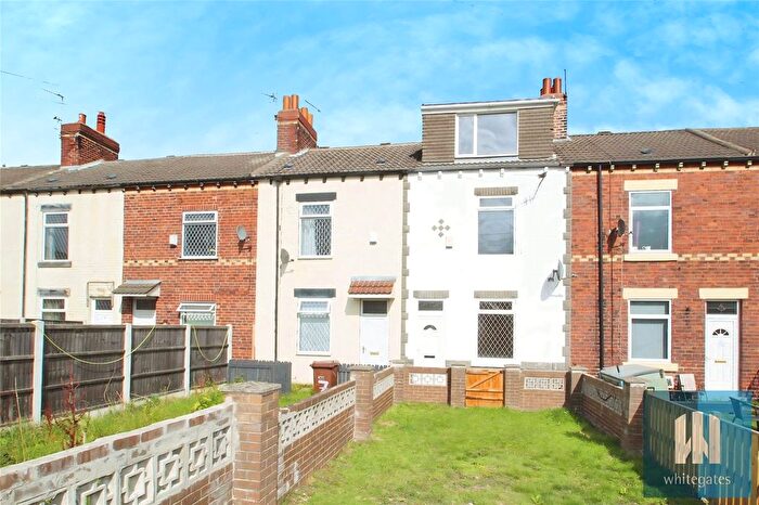 3 Bedroom Terraced House To Rent In Longsight Terrace, Kinsley, Pontefract, WF9