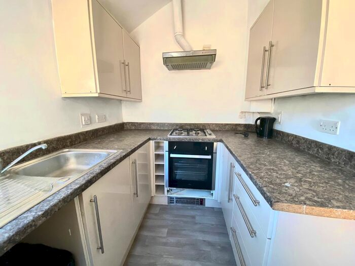 4 Bedroom Terraced House To Rent In Earlsbury Gardens, Handsworth, Birmingham, B20