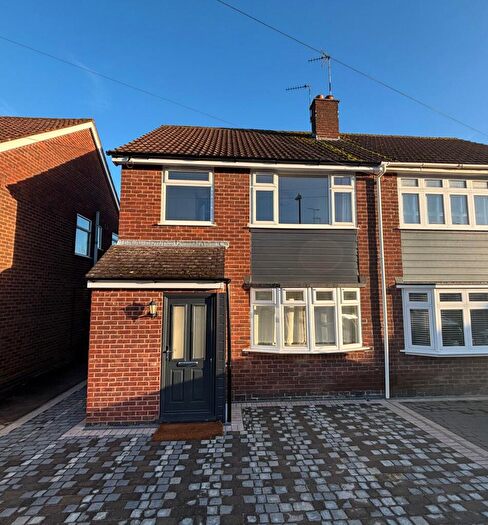 3 Bedroom Semi Detached House To Rent In Ivybridge Road, Coventry, CV3