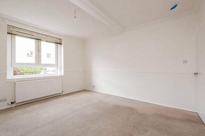 1 Bedroom Flat For Sale In / Clearburn Road, Prestonfield, Edinburgh, EH16