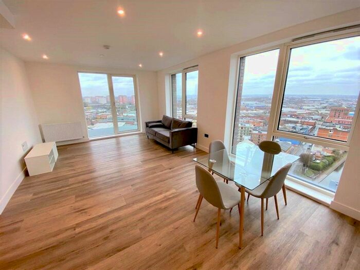 2 Bedroom Flat To Rent In Snow Hill Wharf, Shadwell Street, Birmingham, B4