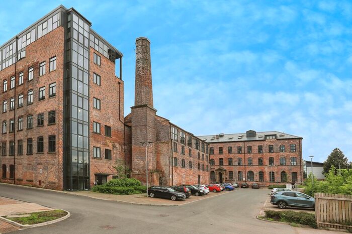 2 Bedroom Flat For Sale In Atkinson Street, Leeds, LS10
