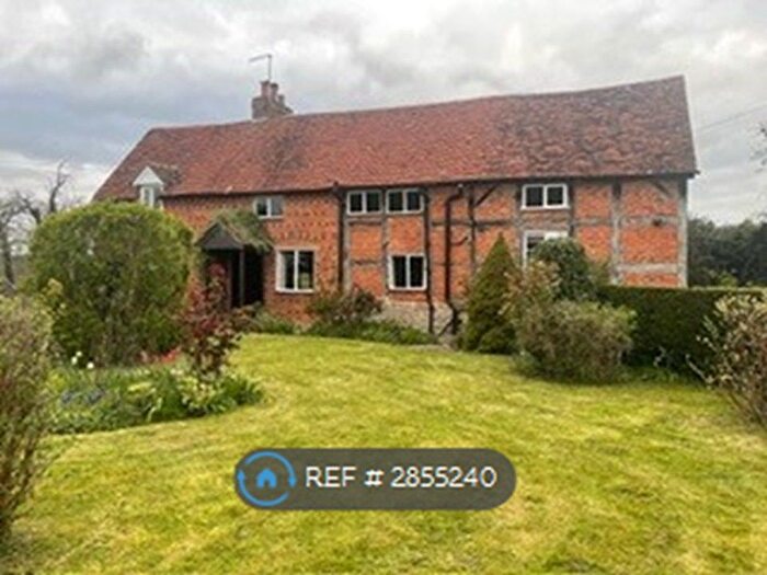 3 Bedroom Detached House To Rent In Broughton Hackett, Worcester, WR7