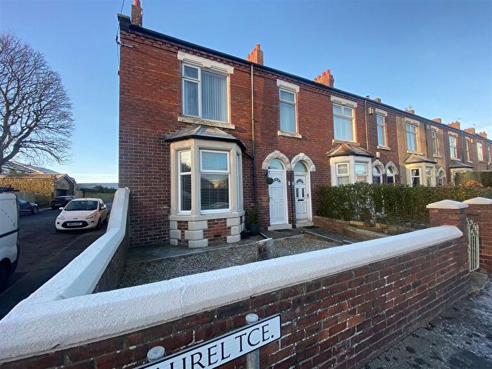 2 Bedroom Flat For Sale In Laurel Terrace, Holywell, Whitley Bay, NE25