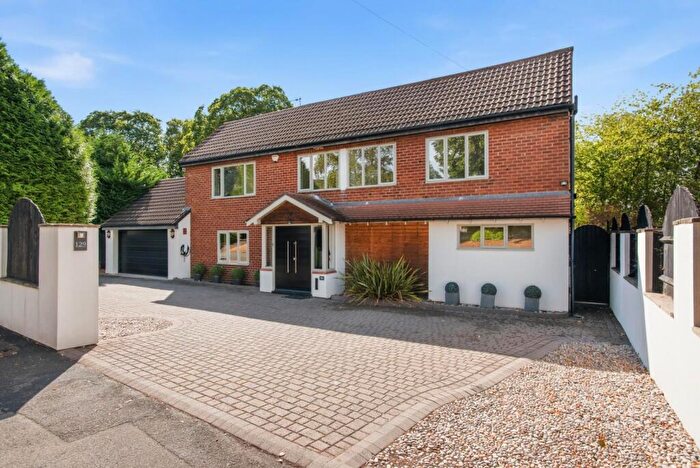 4 Bedroom Detached House For Sale In Shipston Road, Stratford-upon-Avon, CV37
