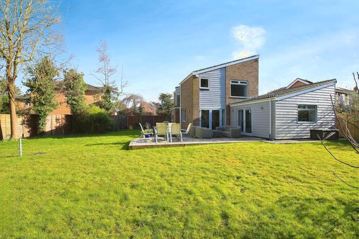 5 Bedroom Detached House For Sale In Westhawe, Bretton, Peterborough, PE3