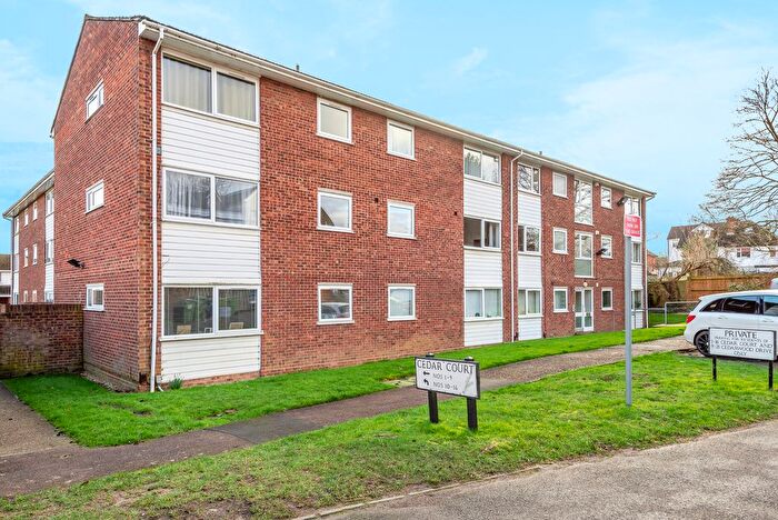 1 Bedroom Flat To Rent In Cedar Court, St Albans, AL4