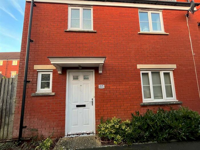 3 Bedroom House To Rent In Dolina Road, Swindon, SN25