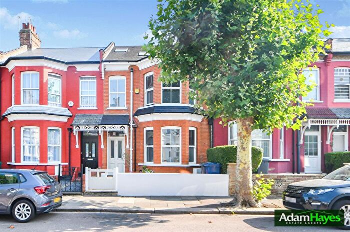 5 Bedroom Terraced House For Sale In Churchfield Avenue, North Finchley, N12
