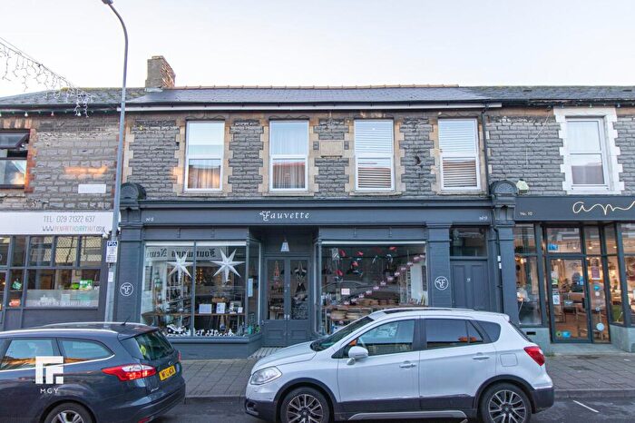 2 Bedroom Flat To Rent In Glebe Street, Penarth, CF64