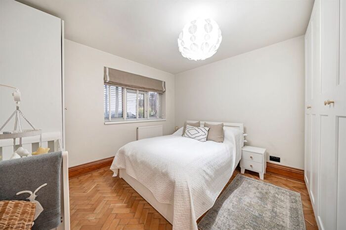 1 Bedroom Flat For Sale In Guildford Road, London, SW8