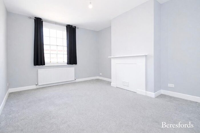 1 Bedroom Apartment To Rent In High Street, CM14