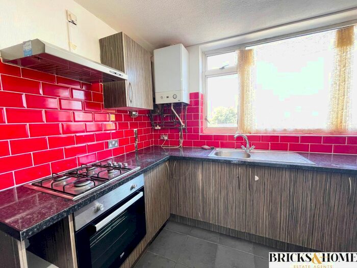 1 Bedroom Flat To Rent In Flat, Brancaster Close, Leicester, LE4