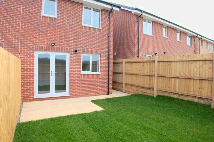 2 Bedroom Semi-Detached House To Rent In Vale Street, Pentrechywth, Swansea, SA1