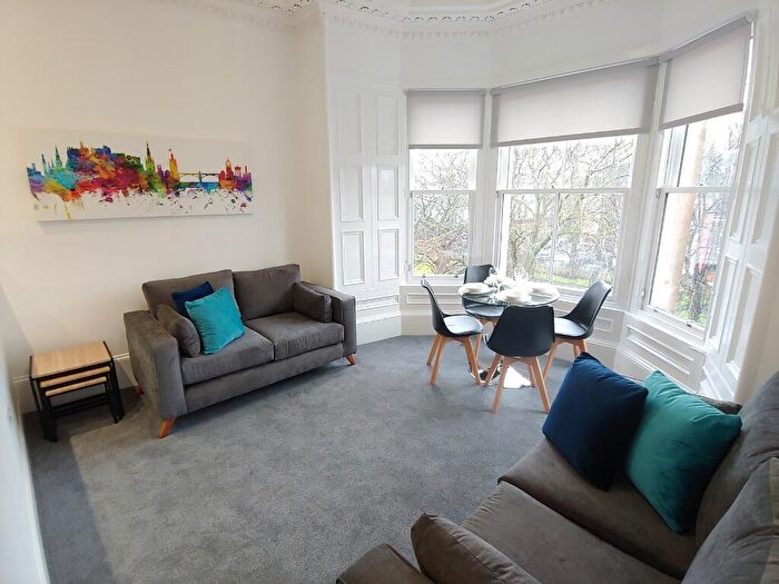 4 Bedroom Flat To Rent In Lauriston Gardens, Edinburgh, EH3