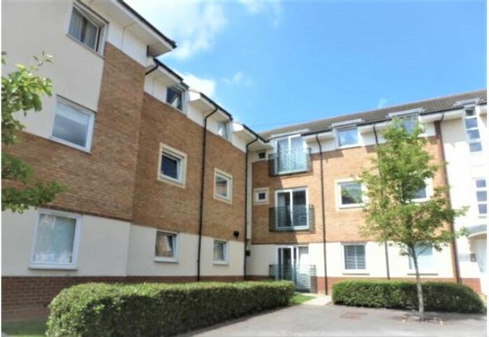 1 Bedroom Flat For Sale In Eddington Crescent, Welwyn Garden City, AL7