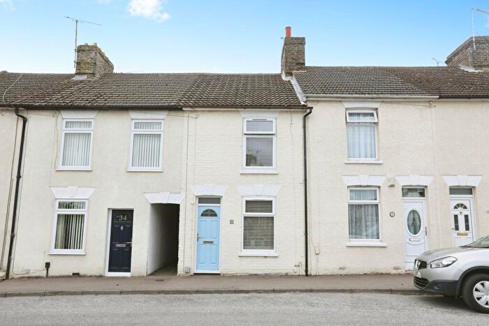 2 Bedroom Terraced House For Sale In Epps Road, Sittingbourne, Kent, ME10