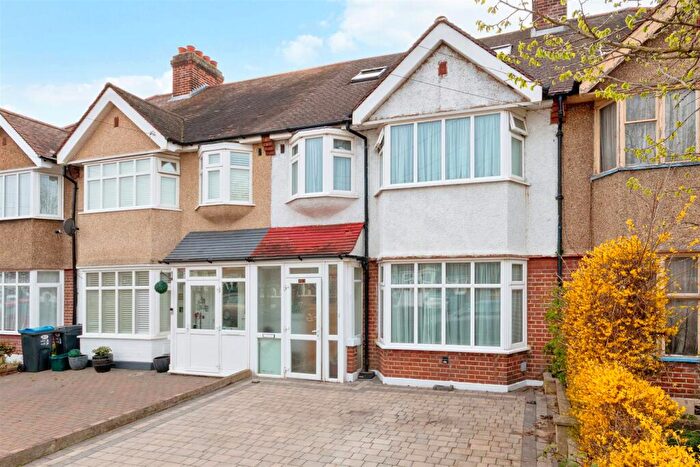 4 Bedroom House For Sale In Westcroft Gardens, Morden, SM4