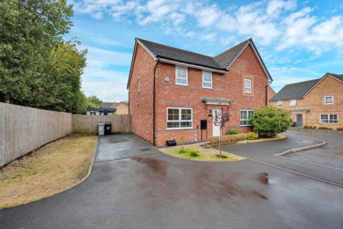 3 Bedroom Semi Detached House For Sale In Kellet Way, Alsager, Stoke On Trent, Cheshire, ST7
