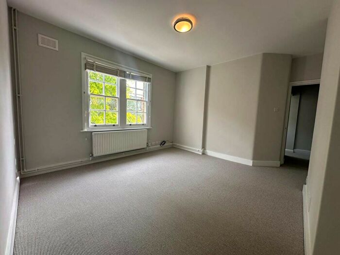 2 Bedroom Flat To Rent In Stroudley Walk, London, E3