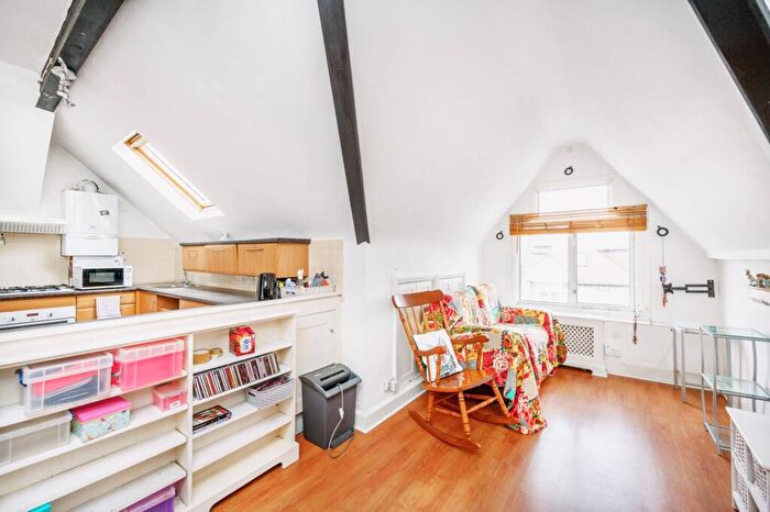 1 Bedroom Flat To Rent In Hindes Road, Harrow, HA1