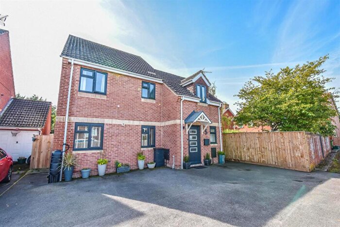 4 Bedroom Detached House For Sale In Workmans Close, Dursley, GL11