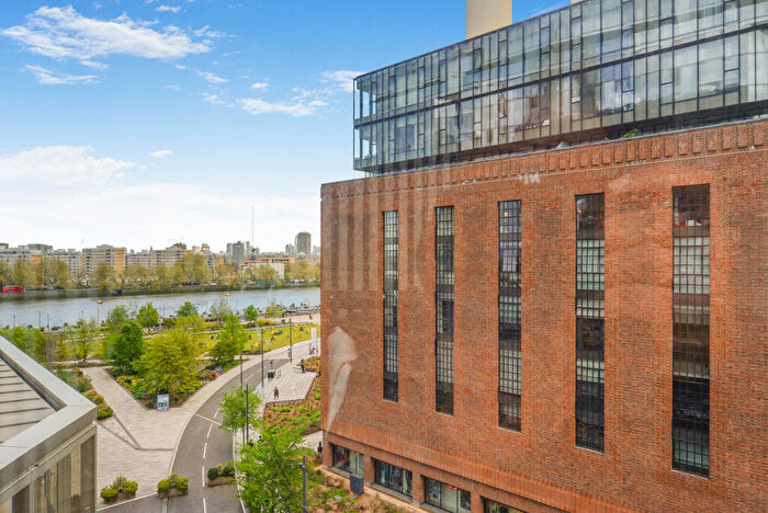 2 Bedroom Apartment For Sale In Circus Road West, Battersea Power Station, SW11