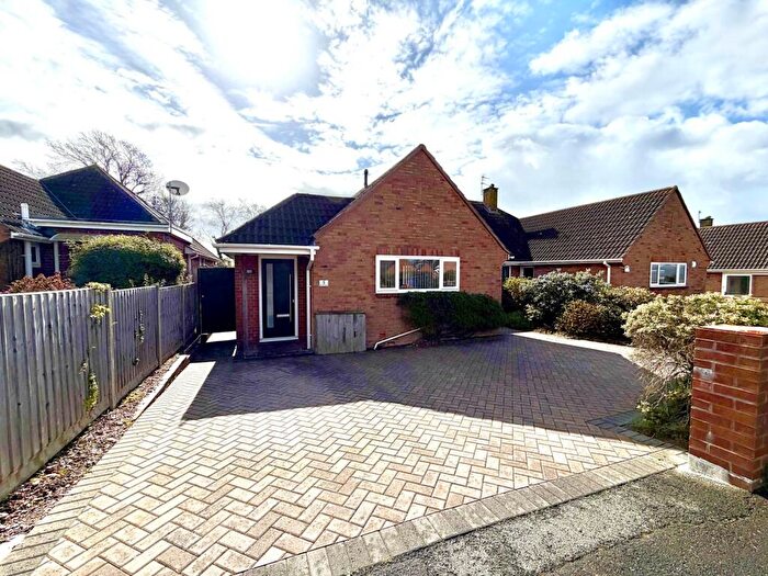 2 Bedroom Semi-Detached Bungalow For Sale In Ryll Court Drive, Exmouth, EX8