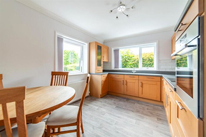2 Bedroom Detached Bungalow For Sale In Fellside Road, Whickham, NE16
