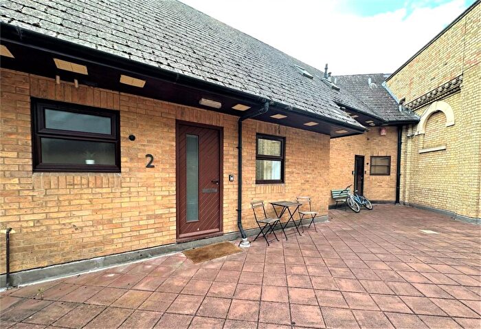 1 Bedroom Apartment To Rent In Burleigh Street, Cambridge, Cambridgeshire, CB1