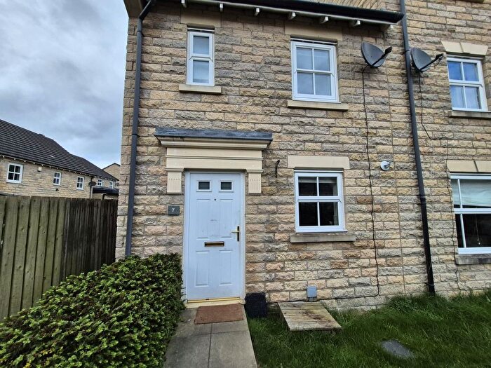 2 Bedroom End Of Terrace House To Rent In Odile Mews, Bingley, West Yorkshire, BD16