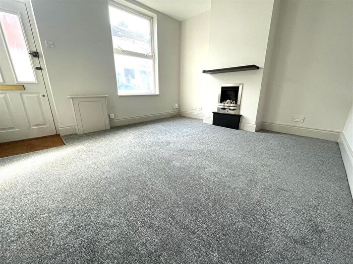 2 Bedroom House For Sale In Wainscott Road, Southsea, PO4