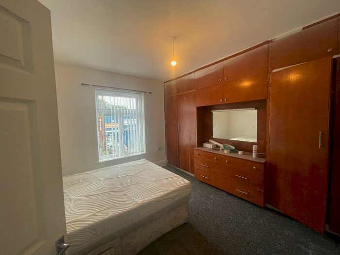 1 Bedroom Flat To Rent In Nimmings Road, Halesowen, B62