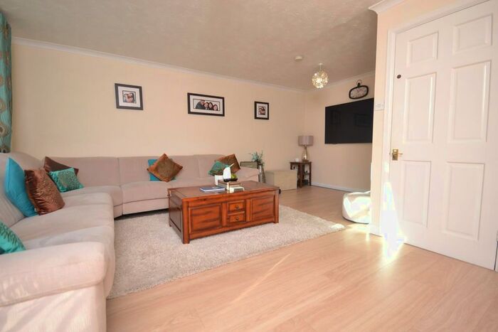 5 Bedroom Detached House To Rent In Rainworth Close, Lower Earley, Reading, Berkshire, RG6