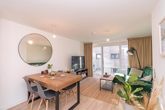 1 Bedroom Flat To Rent In Shrubhill Walk, Edinburgh, EH7