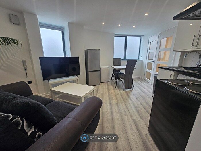 1 Bedroom Flat To Rent In Creative House, London, SW8