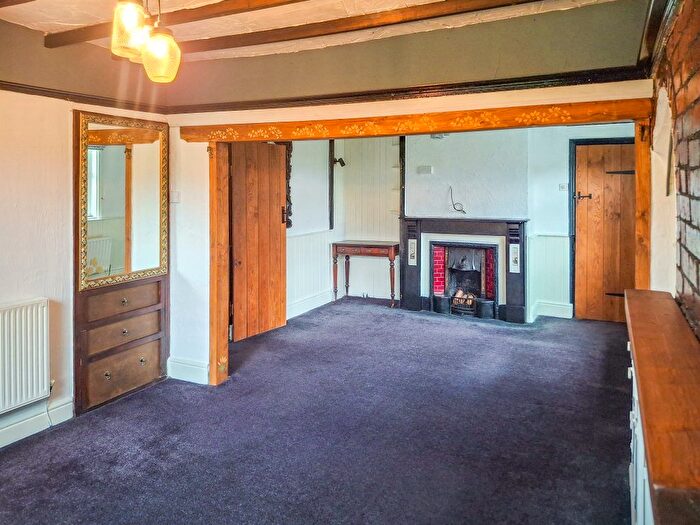 2 Bedroom Bungalow For Sale In Owls Hoot, Lydney, GL15