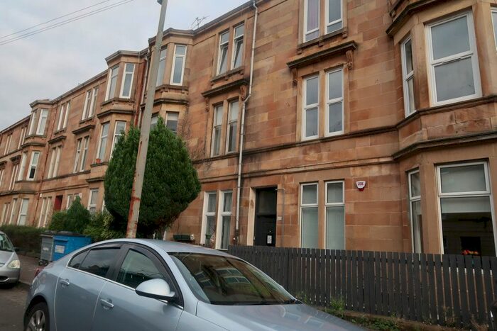 2 Bedroom Flat To Rent In Forth Street, Glasgow, G41