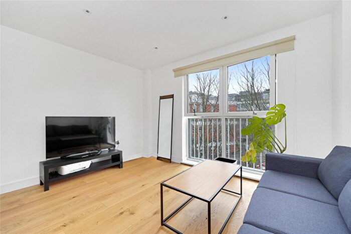 2 Bedroom Apartment To Rent In Wellesley Terrace, N1