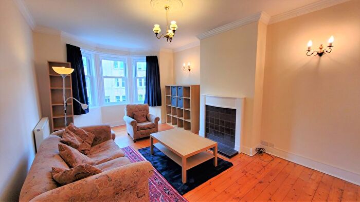 2 Bedroom Flat To Rent In Learmonth Crescent, Comely Bank, Edinburgh, EH4