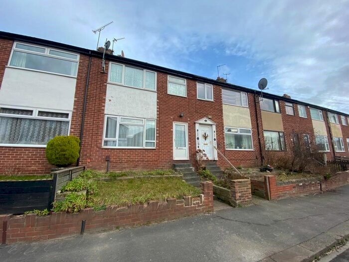 3 Bedroom Property To Rent In Model Terrace, Armley, Leeds, LS12