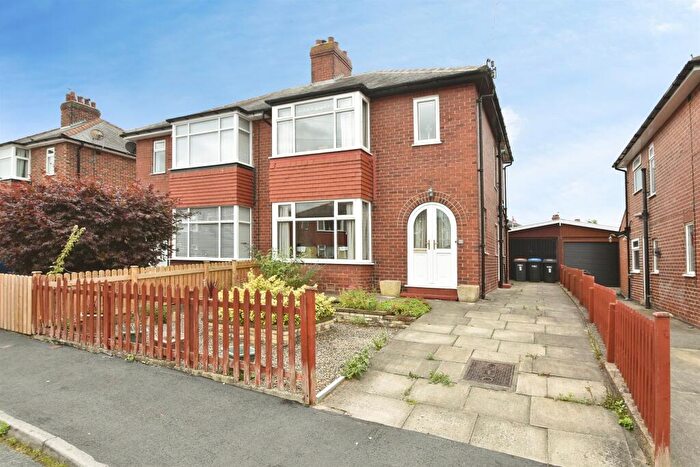 3 Bedroom Semi Detached House For Sale In St. Johns Drive, Harrogate, HG1